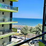 Lady Sea Endless Summer - Alezzi Apartament *