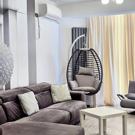 Apartment Lady Sea Endless Summer - Alezzi Navodari