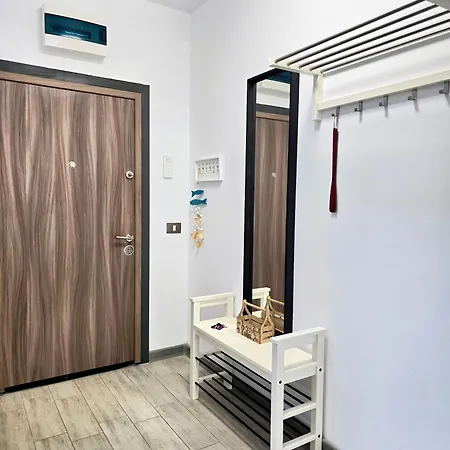 Lady Sea Endless Summer - Alezzi Apartment Navodari