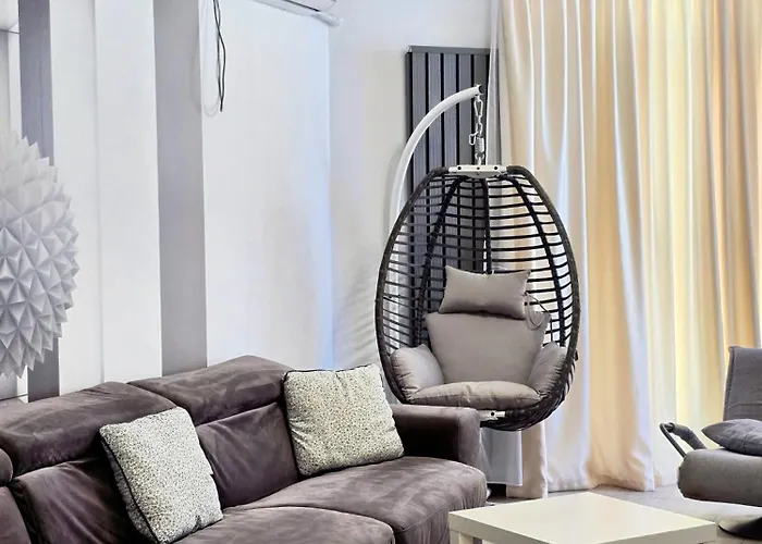 Apartment Lady Sea Endless Summer - Alezzi Navodari